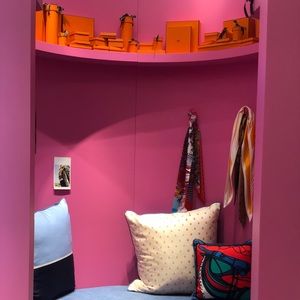 Meet your Posher, Giang